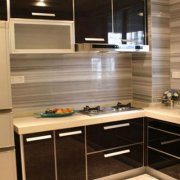 Jak opláštit stěny v kuchyni: materiály a možnosti designu