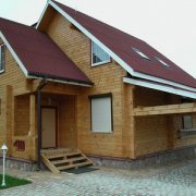 Finition des maisons en bois: options et matériaux