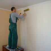 Wall repair and wallpaper sticker: do it yourself