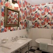 Vonios kambario tapetai: kuriuos galite pasirinkti