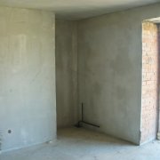 Sienų paruošimas dekoratyviniam tinkui: kaip tai padaryti patys