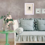 Pearl paint for walls: fashion trends in interior decoration