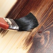 Starožitné sfarbenie dreva: pracovná technika
