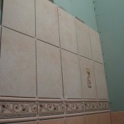 Nakaharap sa ceramic tile na may pandikit: teknolohiya ng trabaho