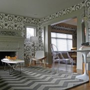 Interiér obývacej izby s tapetami a možnosťami