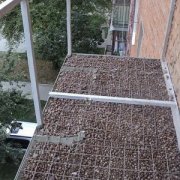 Pregunta sobre la reconstrucció de la llosa del balcó