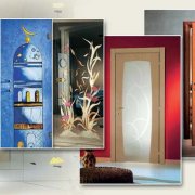 Dekoracja drzwi wewnętrznych: rodzaje materiałów dekoracyjnych