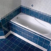 Kaip kloti plyteles ant sienos vonios kambaryje - specialistų patirtis
