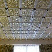 Options de plafond: traditionnel et nouveau