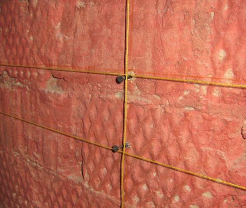 Distància entre la paret i el fil o el pla pla - gruix mínim de la capa