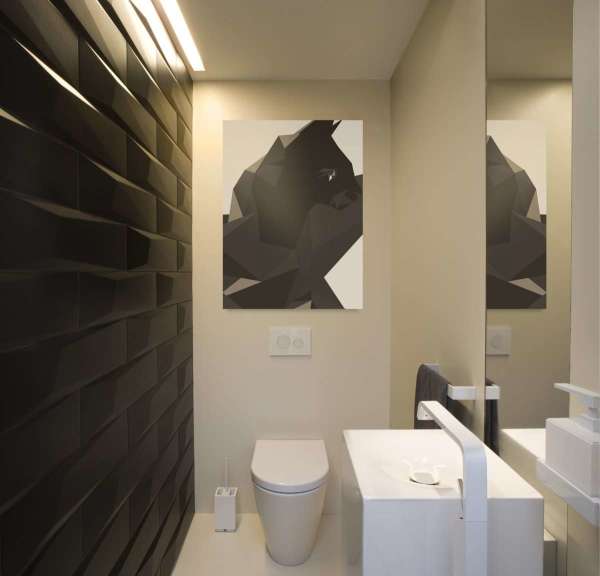 Đối diện với các bức tường của phòng tắm với các tấm 3D