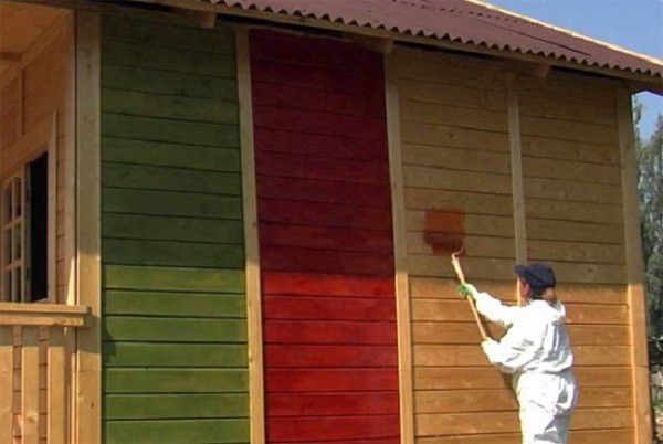 L'utilisation de l'acrylique pour peindre la façade