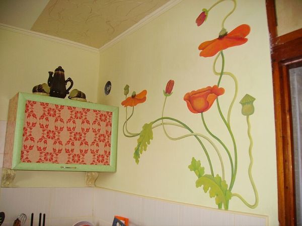 Créer du zeste dans la cuisine, en utilisant une image créée par vous-même, sur des murs peints