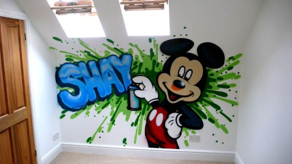 Peinture murale graffiti pour chambre d'enfant
