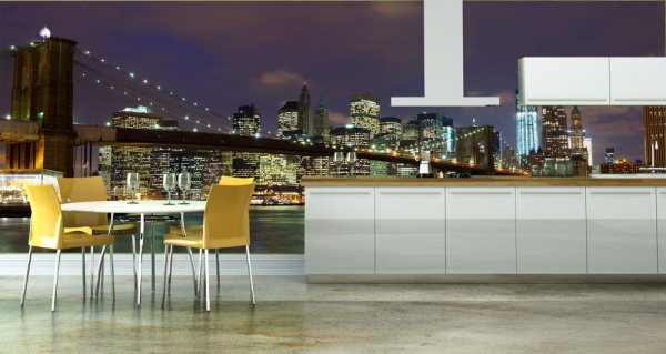 Papier peint nuit New York dans un intérieur de cuisine moderne
