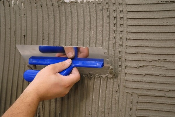 Hur man plåsterar väggar med dina egna händer
