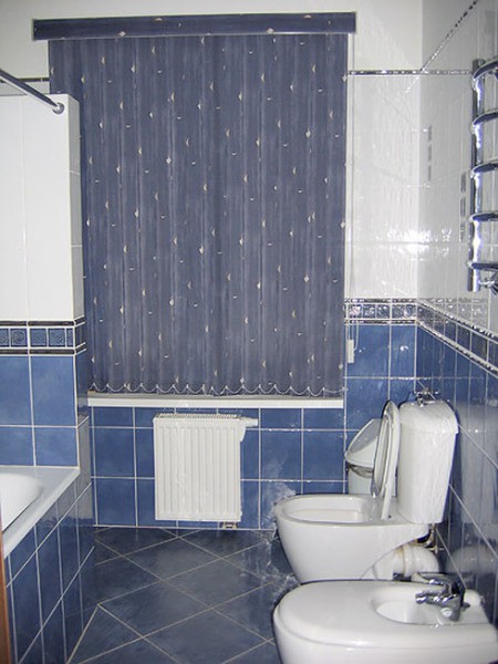 Banheiro em azulejo