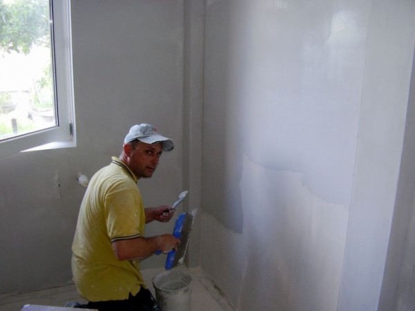 Preparando paredes para pintura