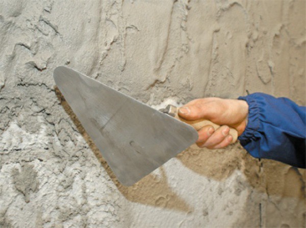 Как да измажете стари стени