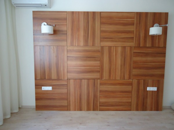 MDF-paneler i utseende liknar träpaneler, men består av sågspån