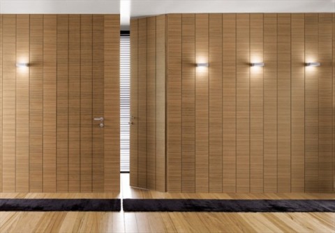 Neviditeľné dvere sa často vyrábajú od podlahy po strop