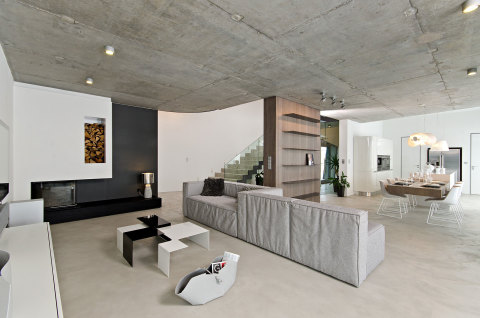 Gipso kartono „betoninių grindų“ lubų apdaila