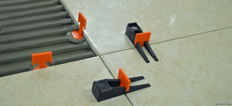 Wedge Clamp Tile Alignment System