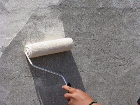 Gypsum plaster for concrete