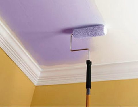 Χρωματίστε την οροφή χωρίς ραβδώσεις