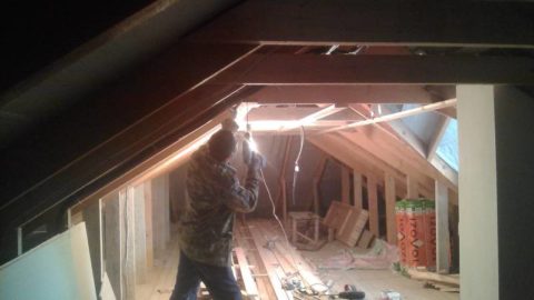 Mounting the ceiling frame