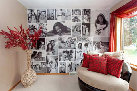Collage de photos de mariage pour décorer le mur de la chambre des jeunes mariés